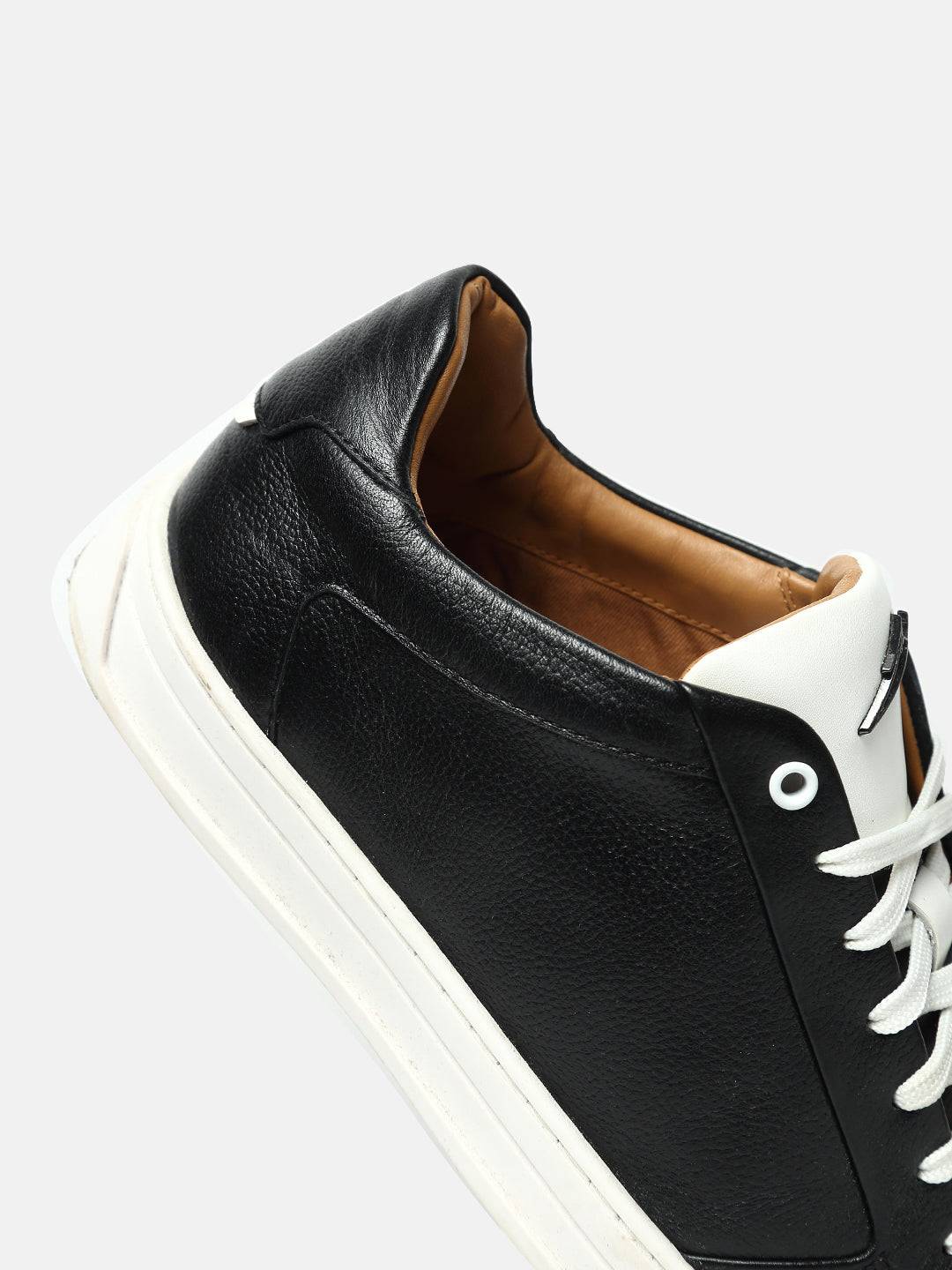 Classic Low-Top Premium Leather Sneakers - Black