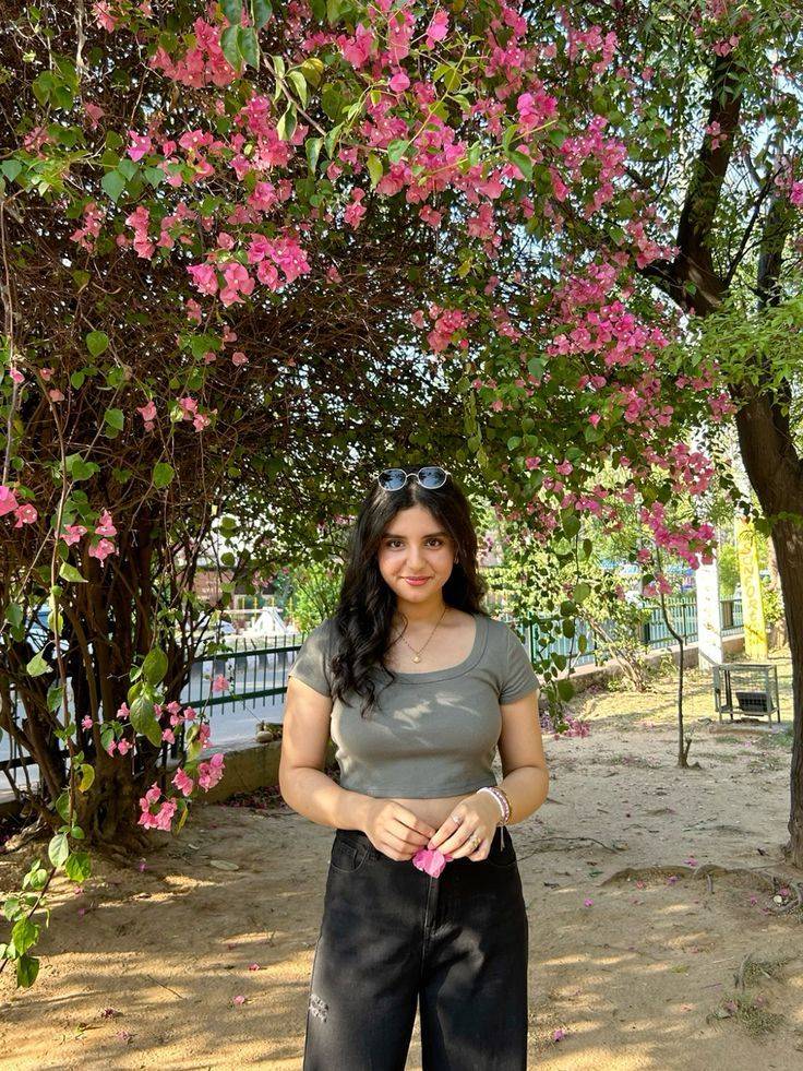 Call Girls In Kalyan Vihar 9711014705 Escort Service