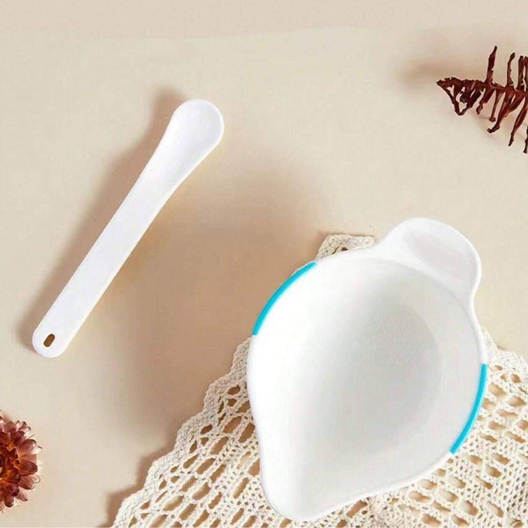 Grinding Feeding Bowl with Spoon Buy @ ₹349