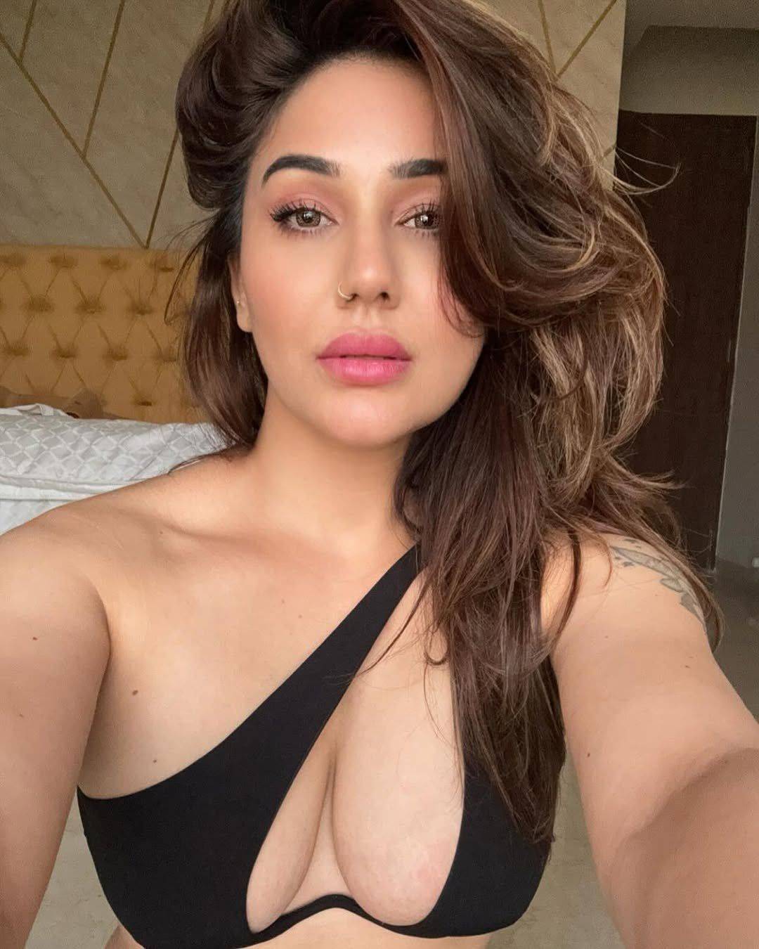 Russian Spa in Rambagh 9220453523 Massage Amritsar
