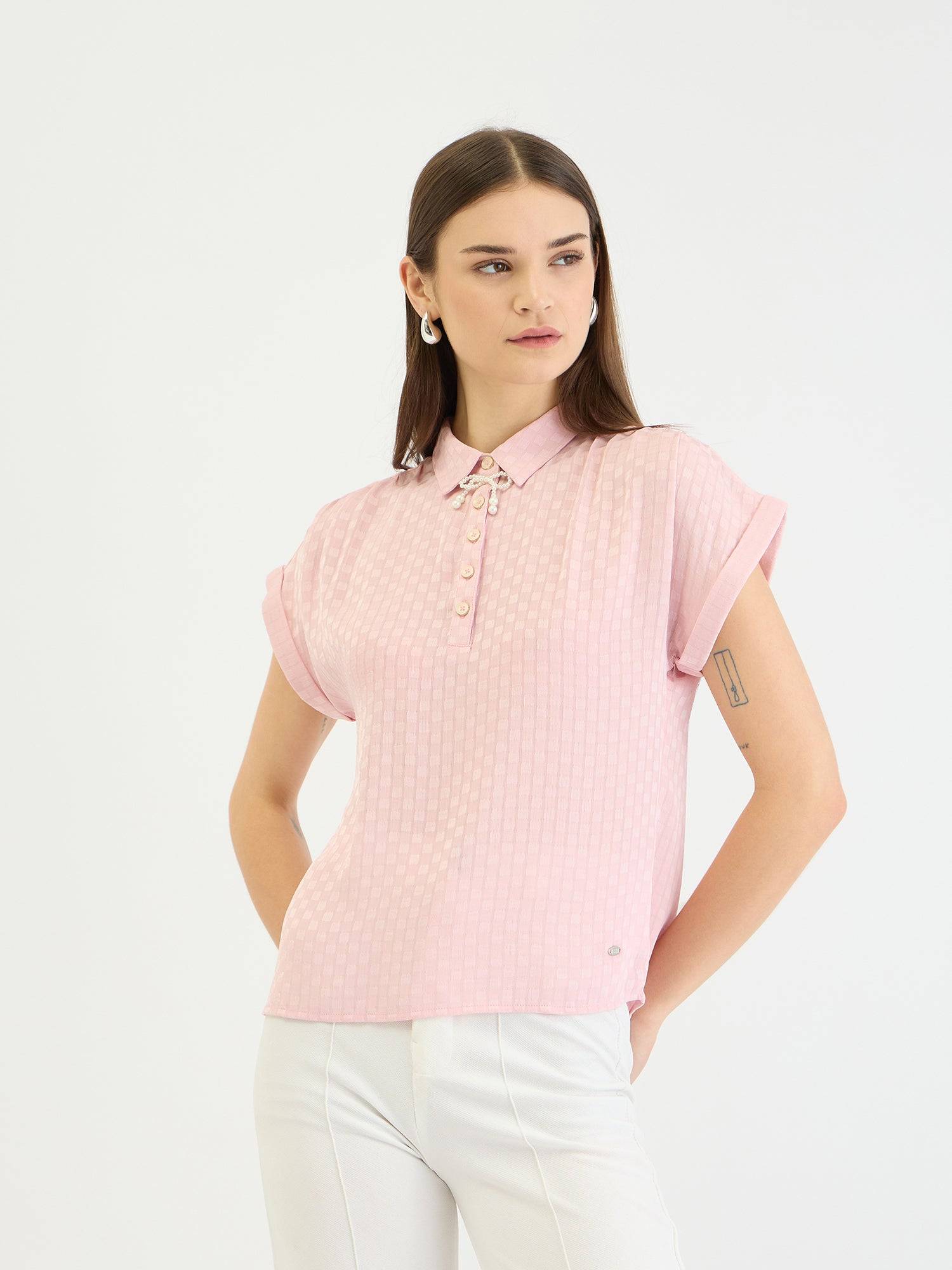 Elle Women Pink Check Collar Top