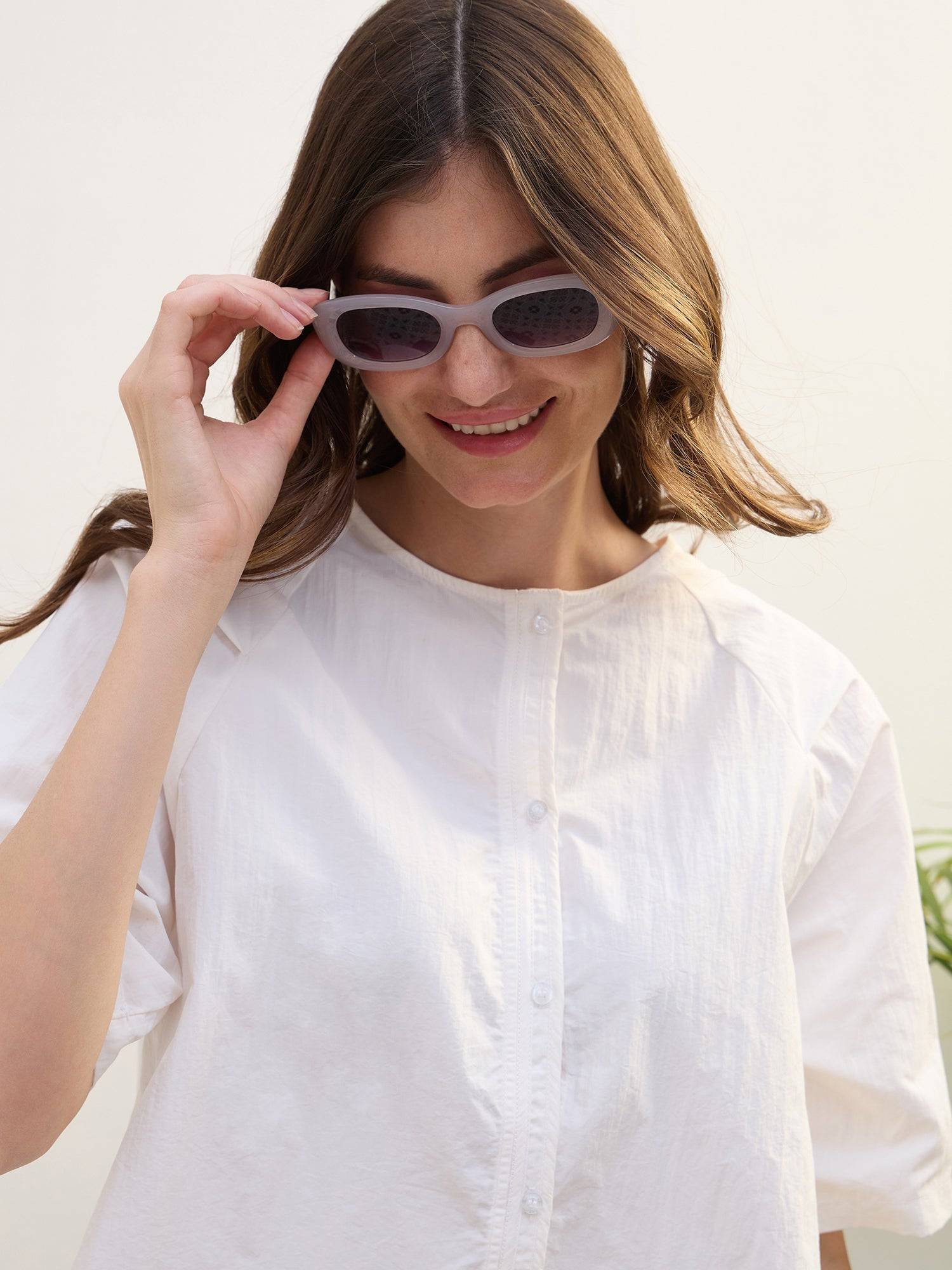 Iconic Women White Solid Round Neck Shirt