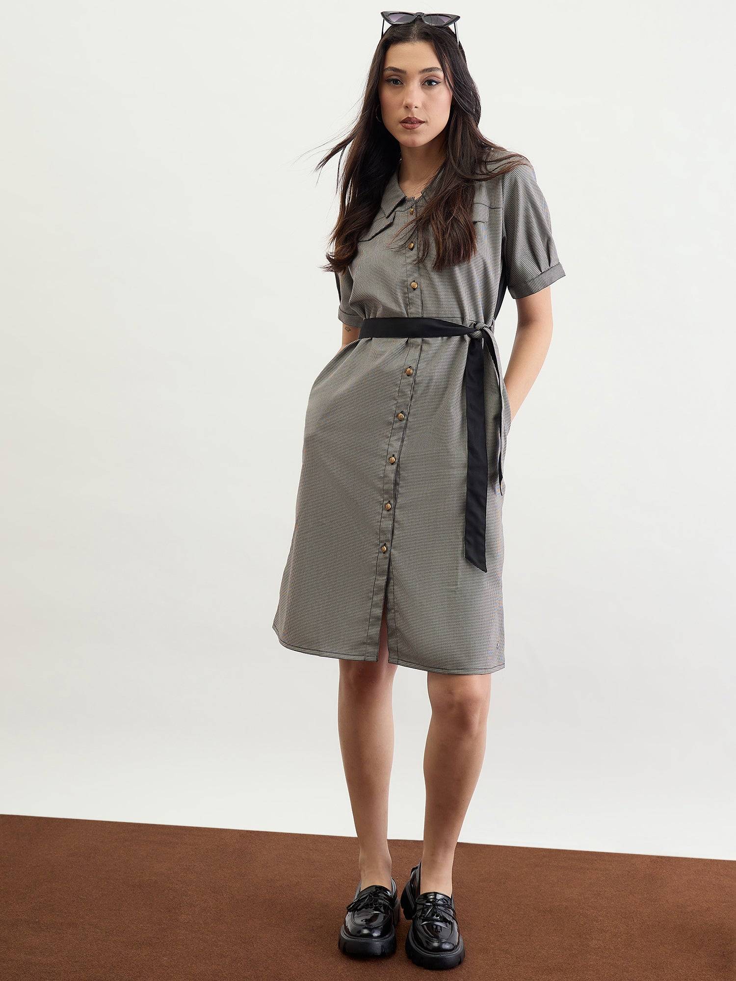 Iconic Women Black Solid & Checks Collar Dress