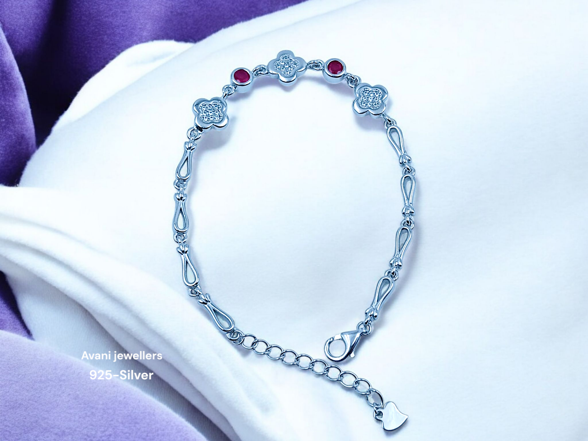 Silver Ladies Fancy Bracelet @ ₹2768