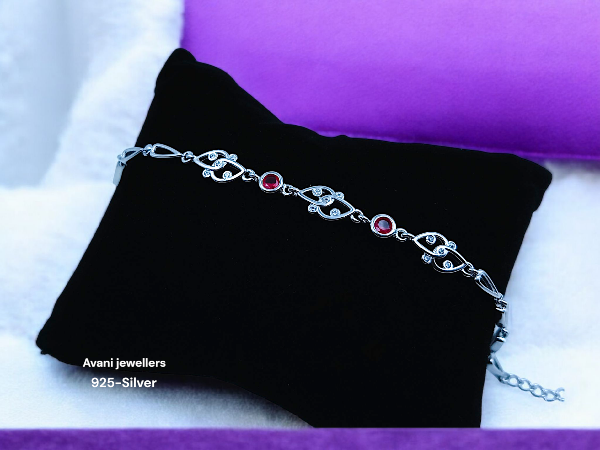 Silver Ladies Fancy Bracelet @ ₹2636