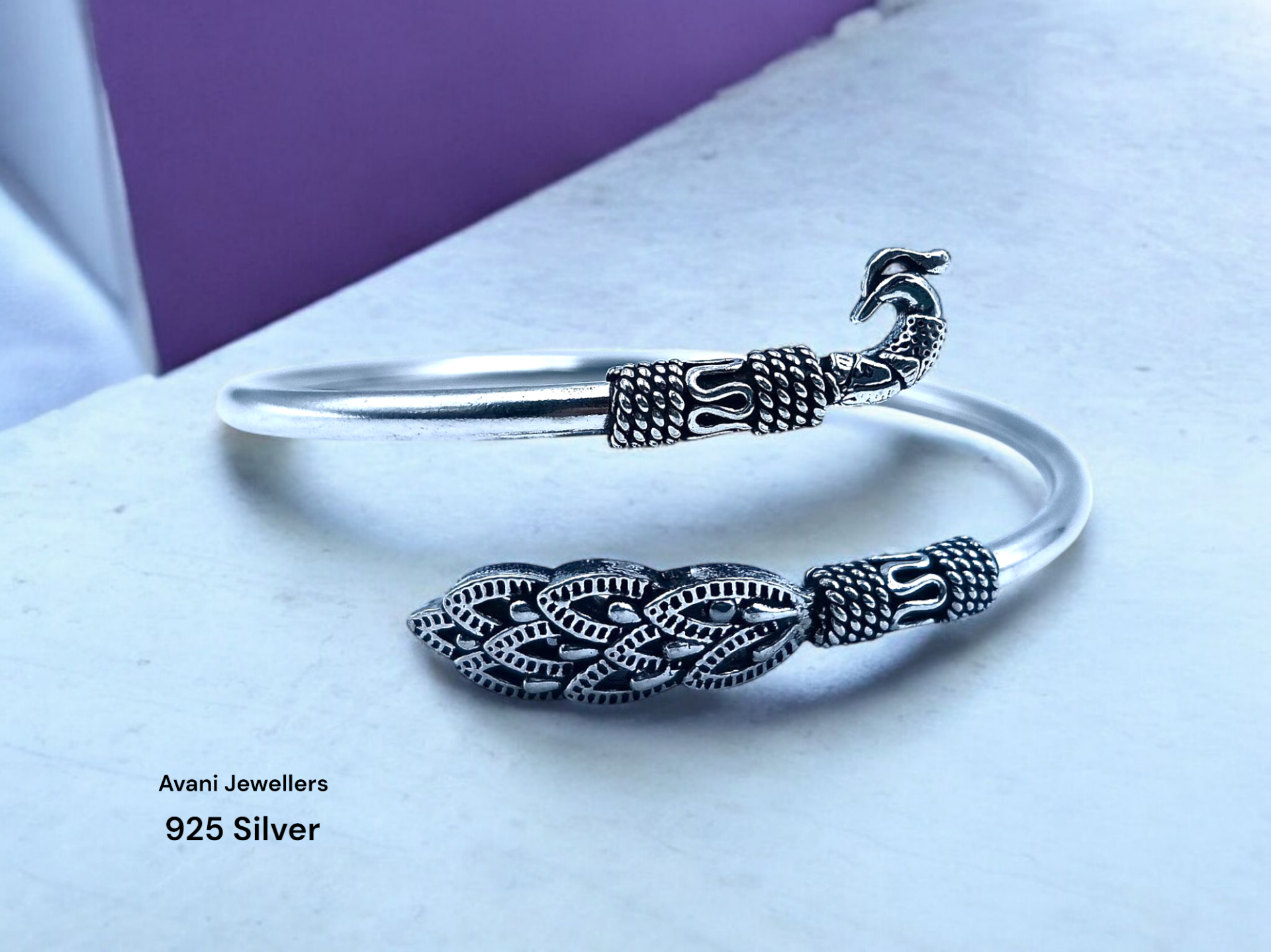 Silver Ladies Plain Kade @ ₹6836