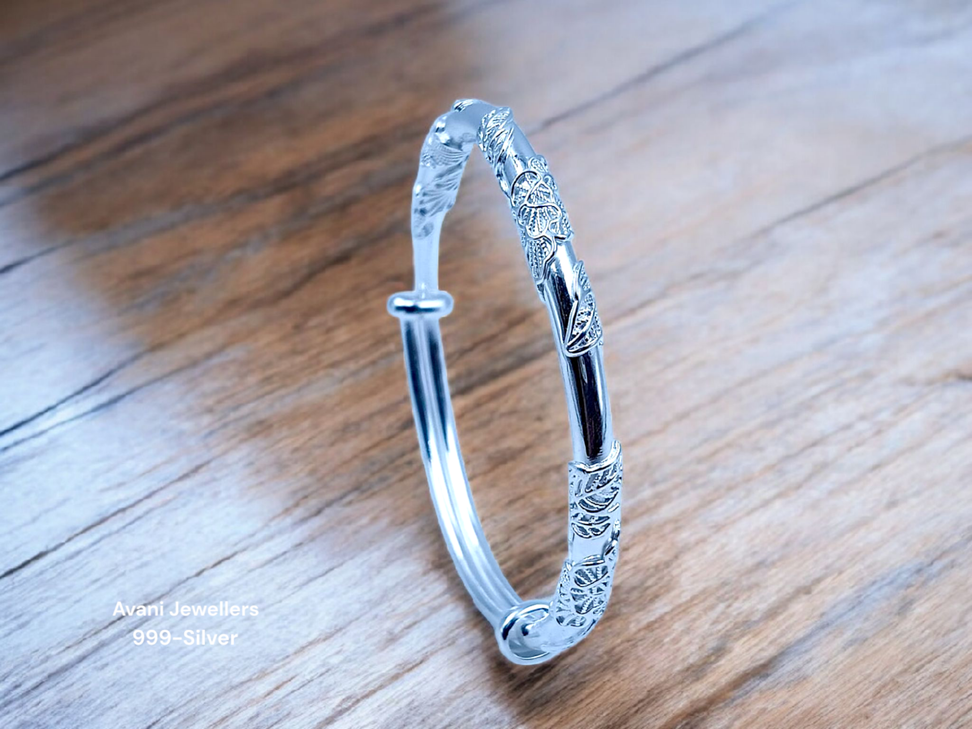 Silver Ladies Plain Kade @ ₹10120