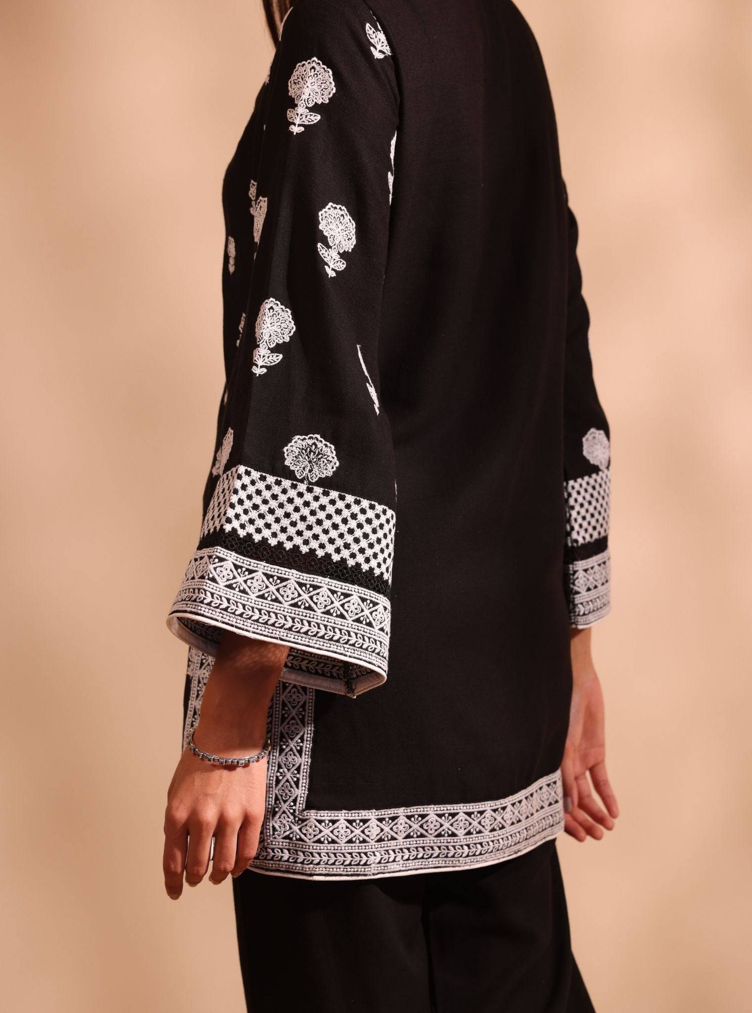 Pema Linen Black kurta Set