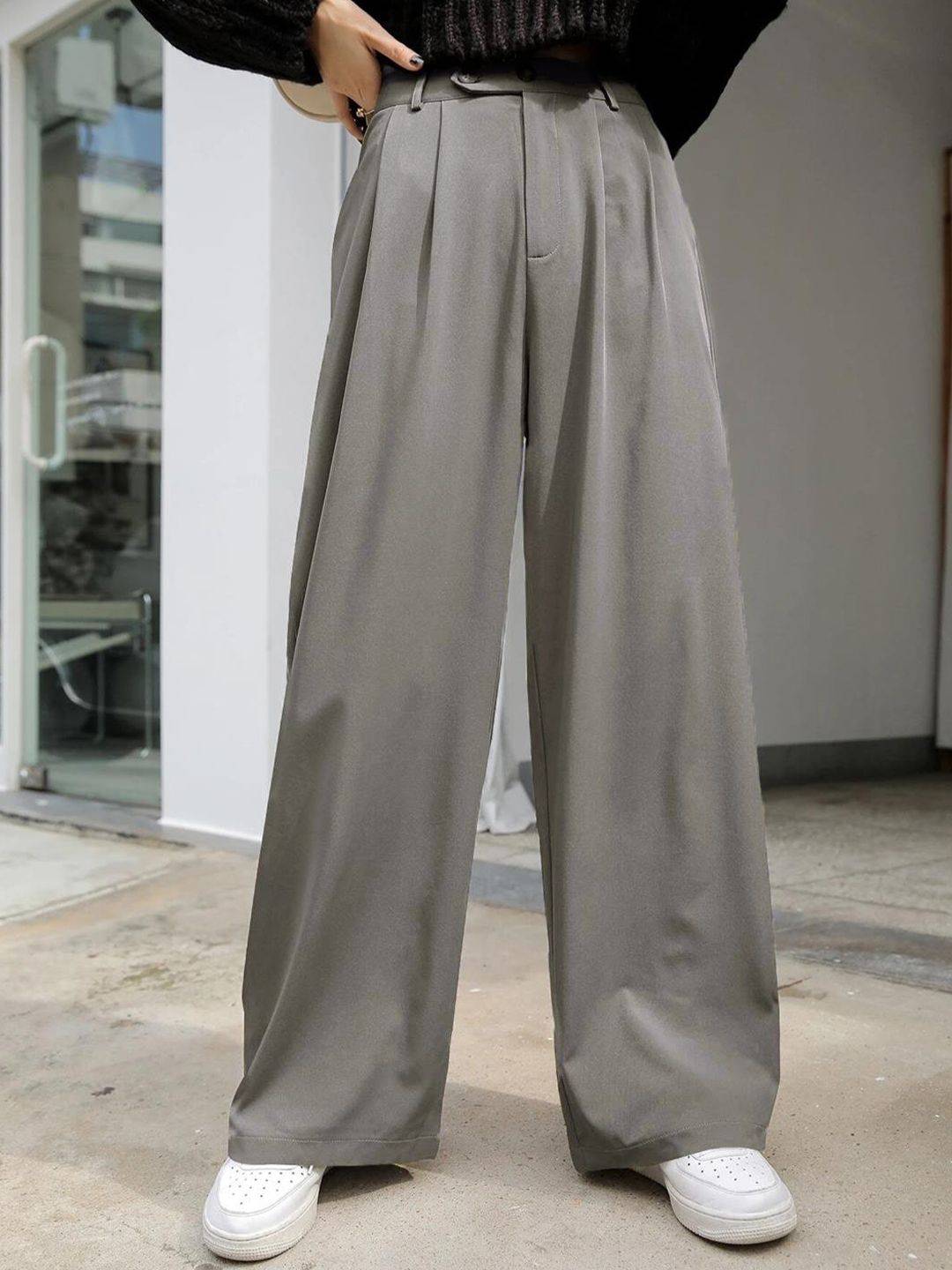 KOTTY Basics Women Relaxed Straight Leg Straight Fit High-Rise Easy Wash Pleated Trousers