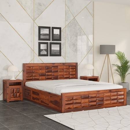 Shashi Sheesham Wood Queen Size Bed In Honey Oak Finish With Hydraulic Storage (60 x 78 inches)