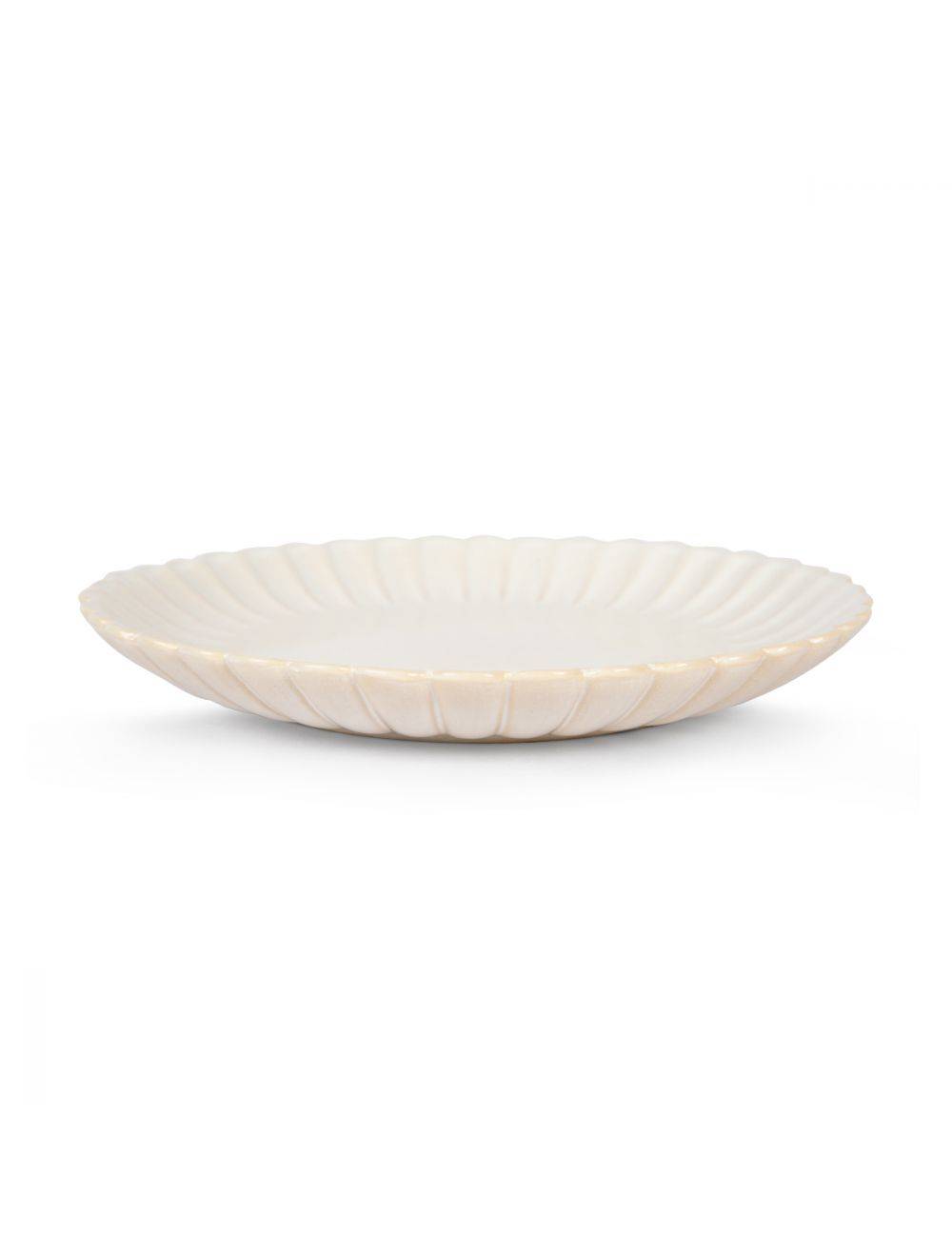 Scallop Rim Dinner Plate