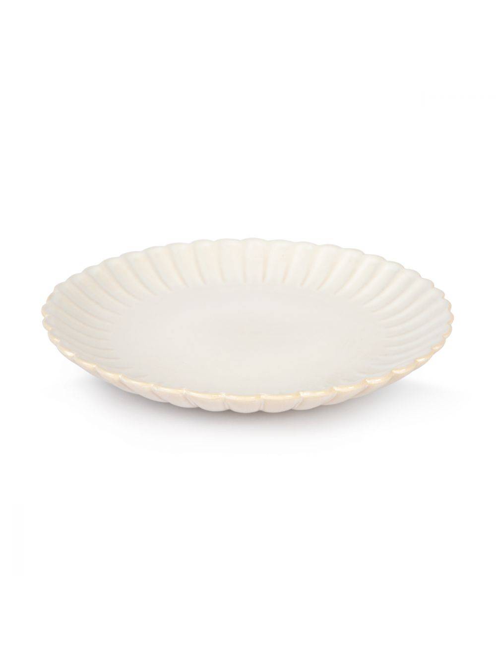 Scallop Rim Dinner Plate