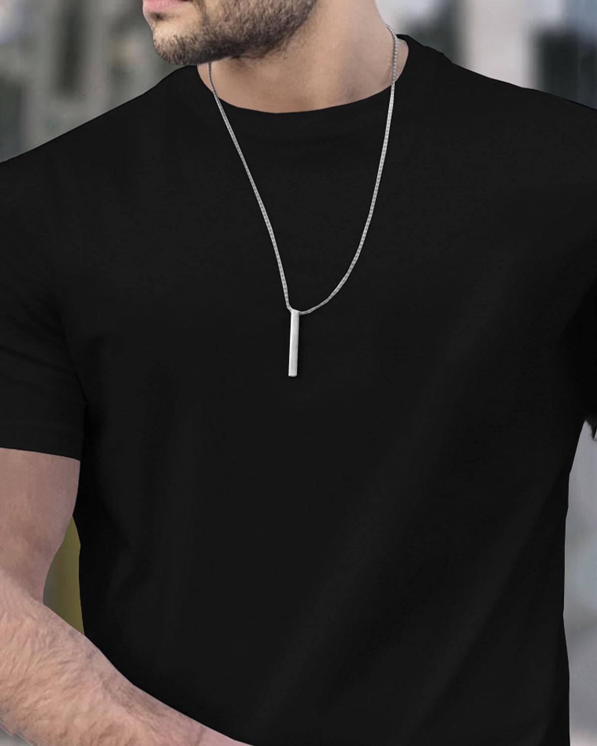 (Pack Of 1) Men Half Sleeve Round Neck Plain Black T-shirt