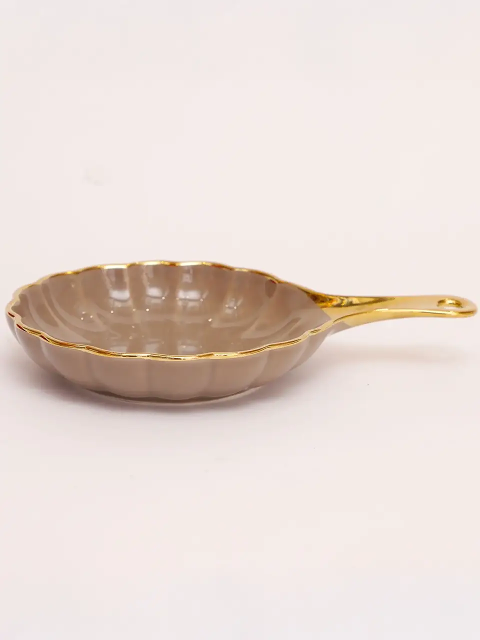 Blluex Golden Bloom Brown Glass Dish Buy @ ₹688