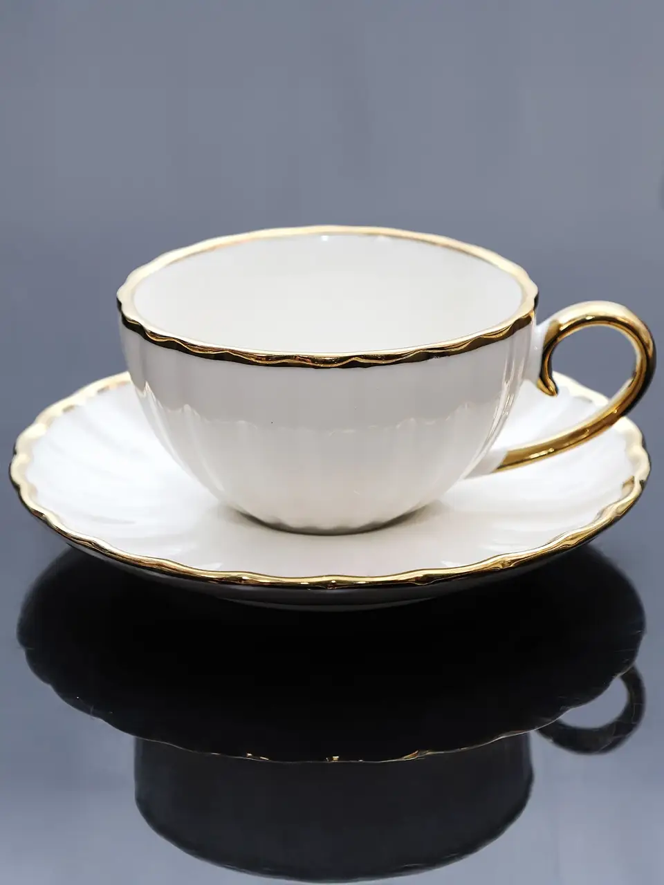 Blluex Gold Rim Porcelain Cup Set Buy @ ₹4040