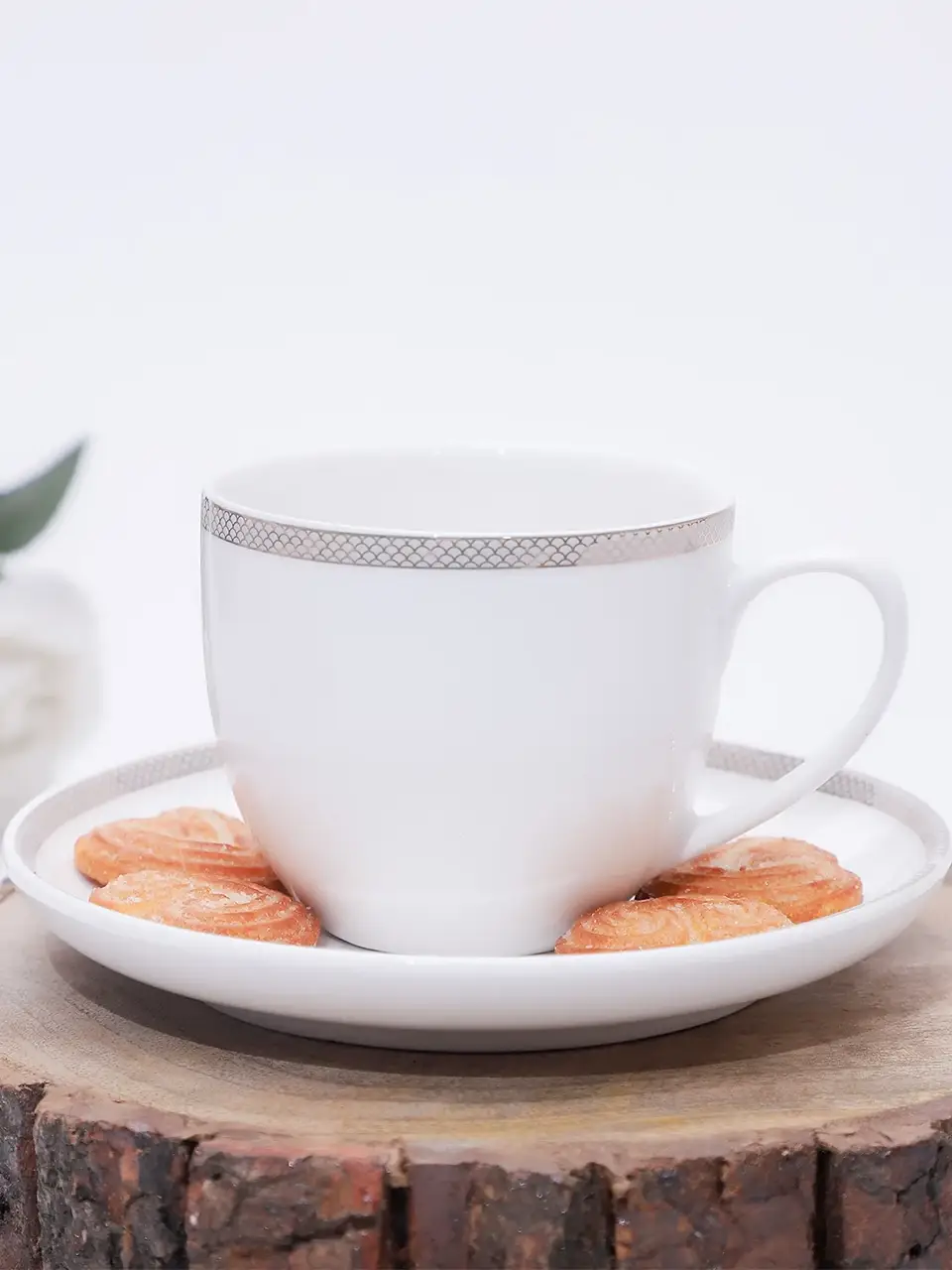 Blluex Royal Gold Porcelain Cup Set Buy @ ₹1960