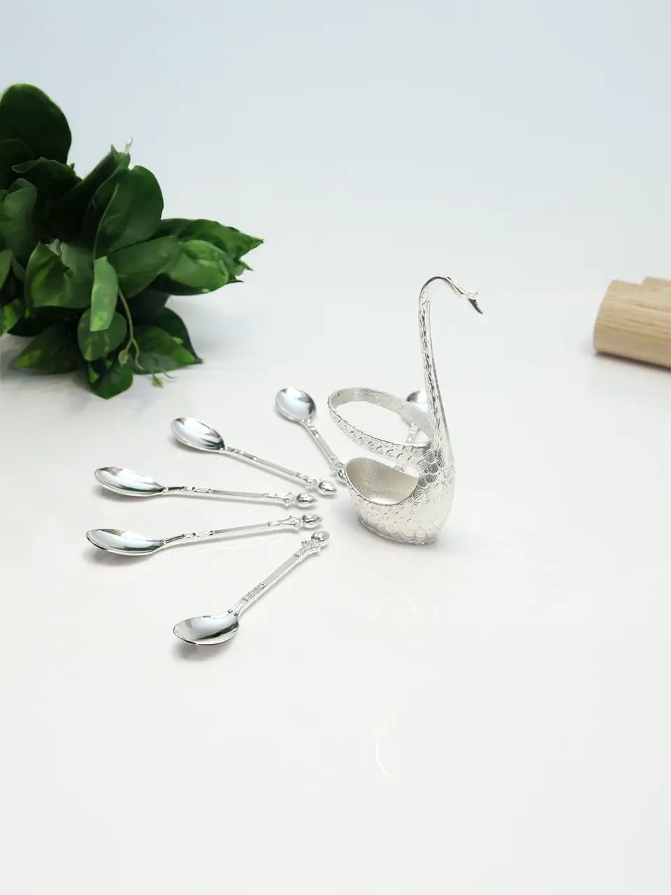 Blluex Royal Swan Cutlery Set Buy @ ₹608