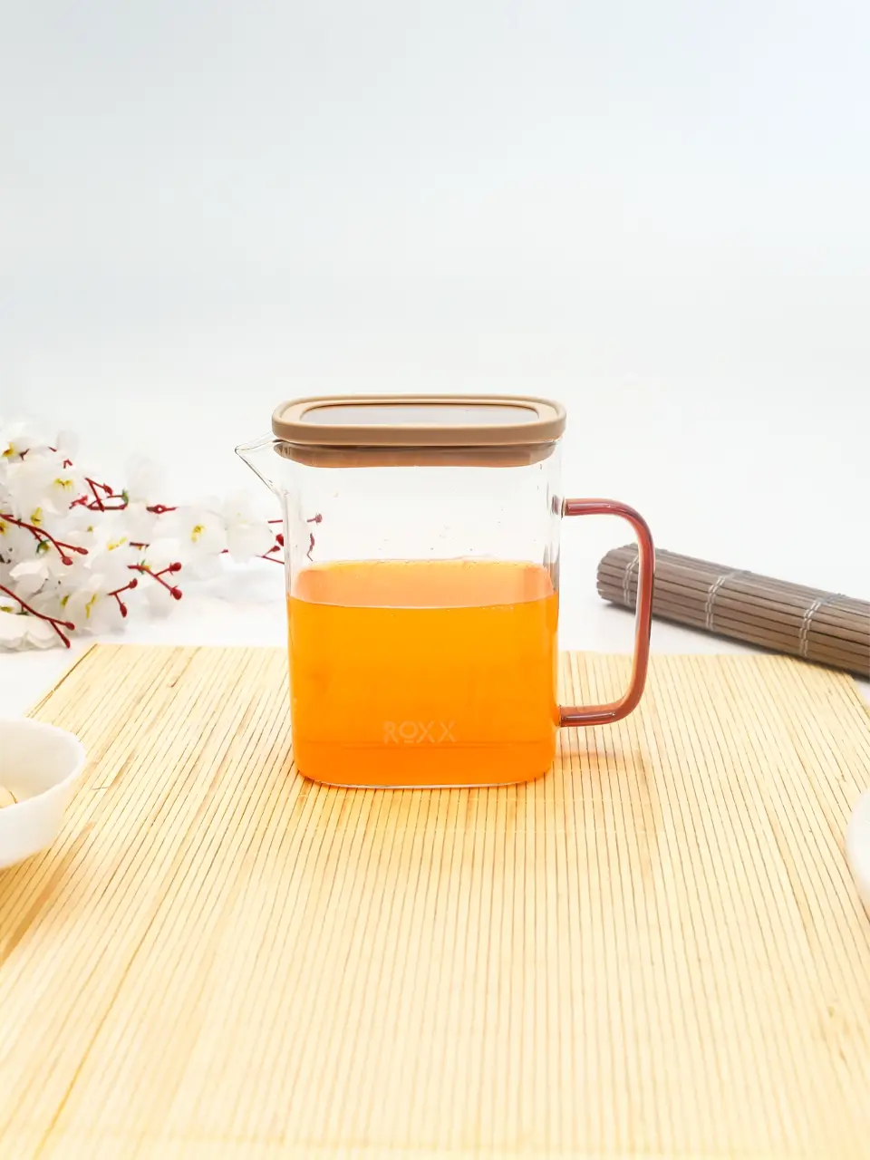 Blluex Seal & Serve Jug Buy @ ₹500