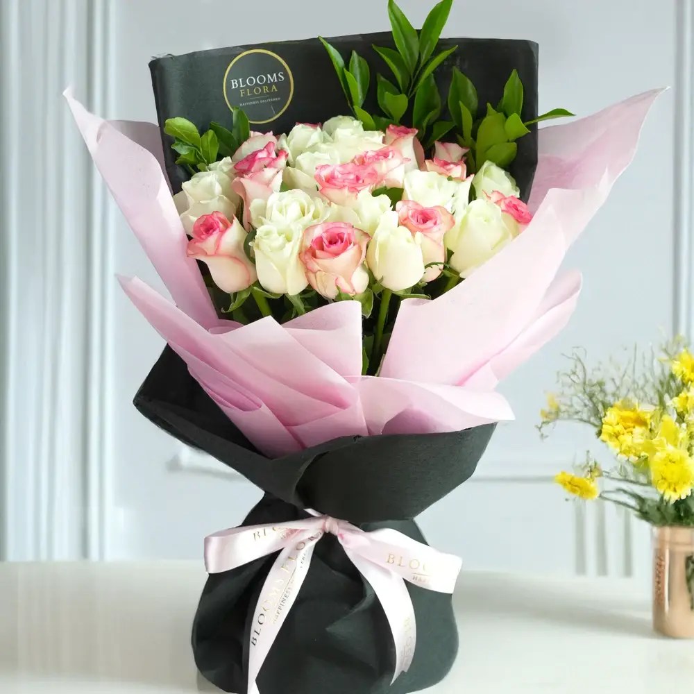 Bouquet of Pink & White Roses