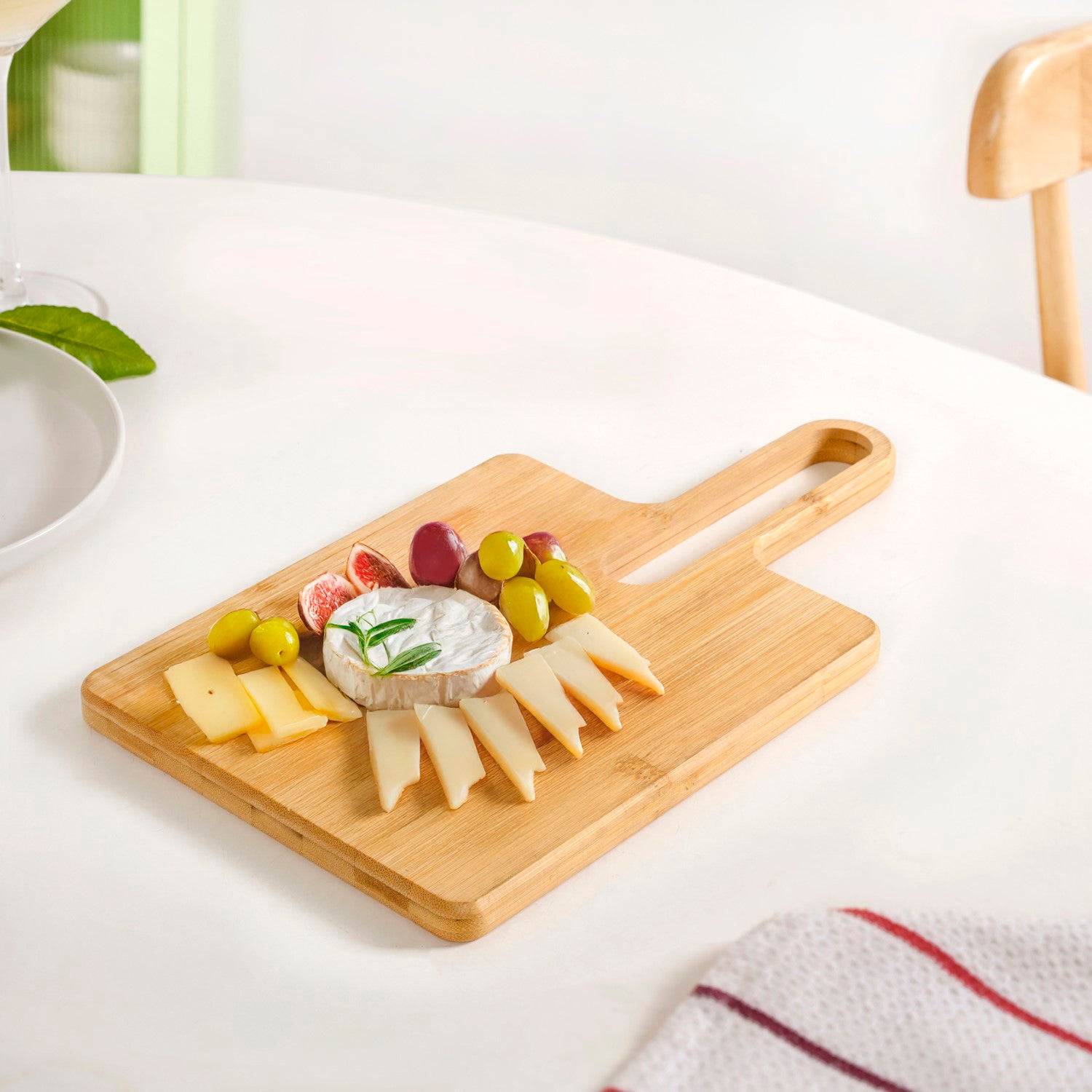 Mod Bamboo Platter With Handle 13 Inch