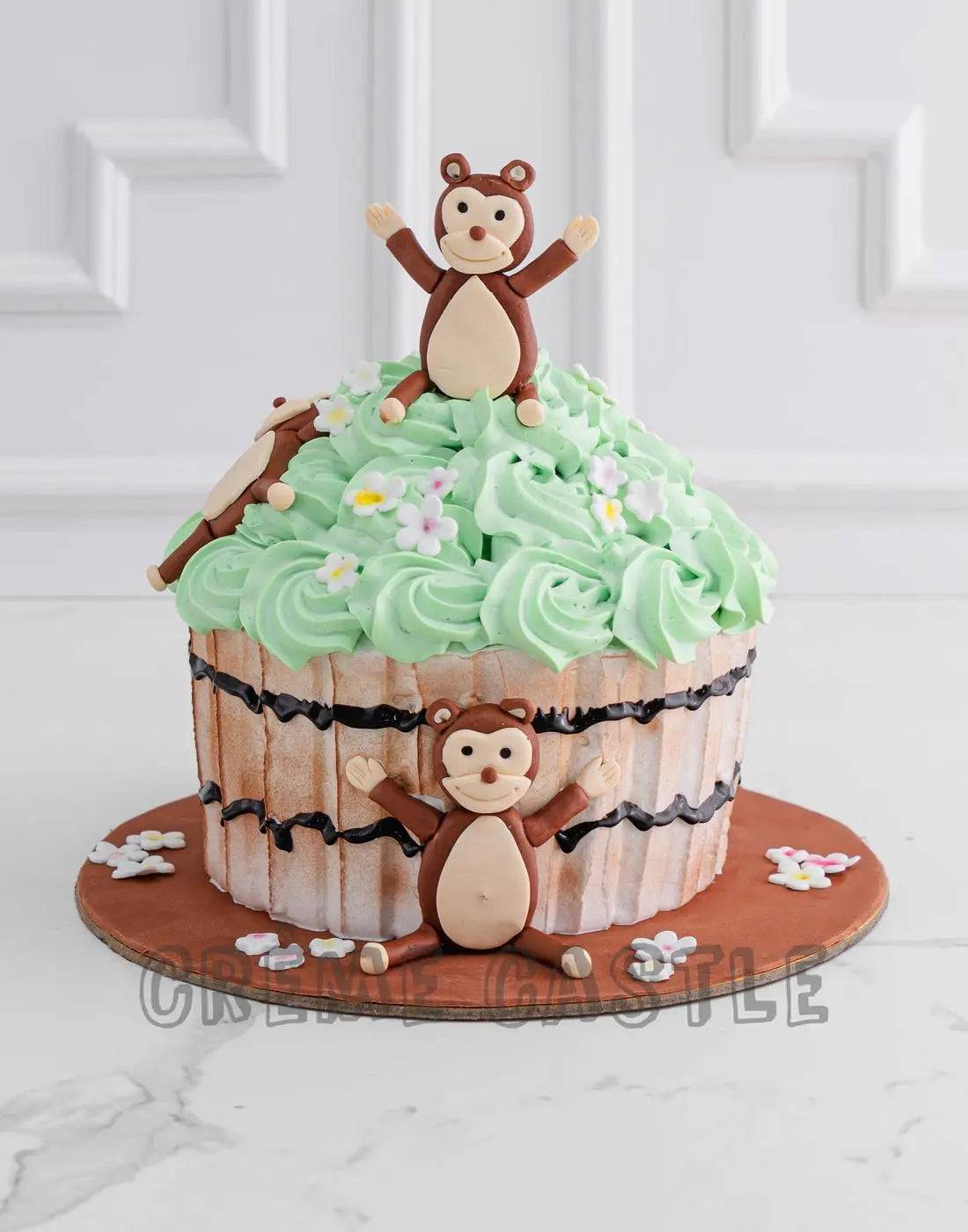Teddy Smash Cake
