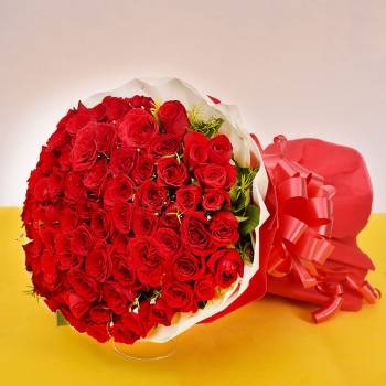 100 Red Roses Bouquet Buy at ₹4199