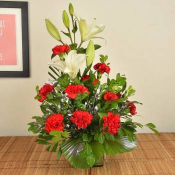 Carnations n Lilies in Vase Buy at ₹849
