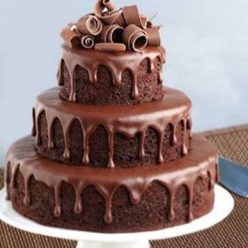 3 Tier Chocolate Cake Buy only at ₹3799