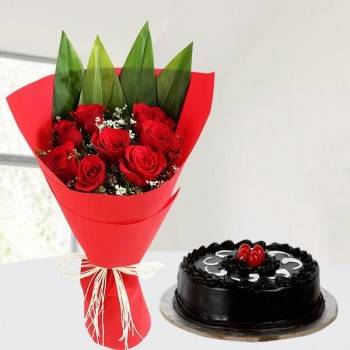 Roses and Truffle Cake Buy at ₹994