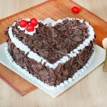 Tempting BlackForest Cake Buy only at ₹699