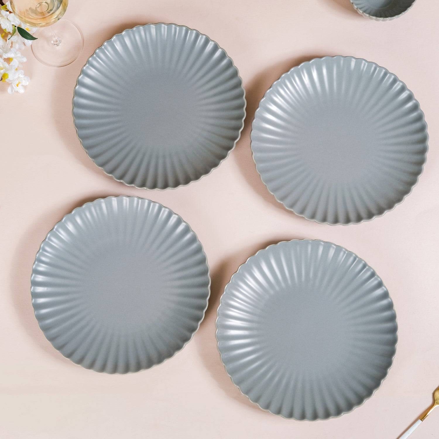 Grey Scallop Dinner Plates Set Of 4 10 Inch
