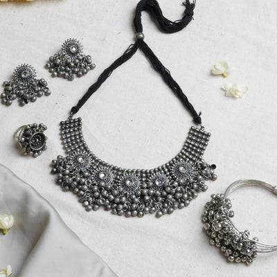 Teejh Deeher Silver Oxidised Jewelry Gift Set