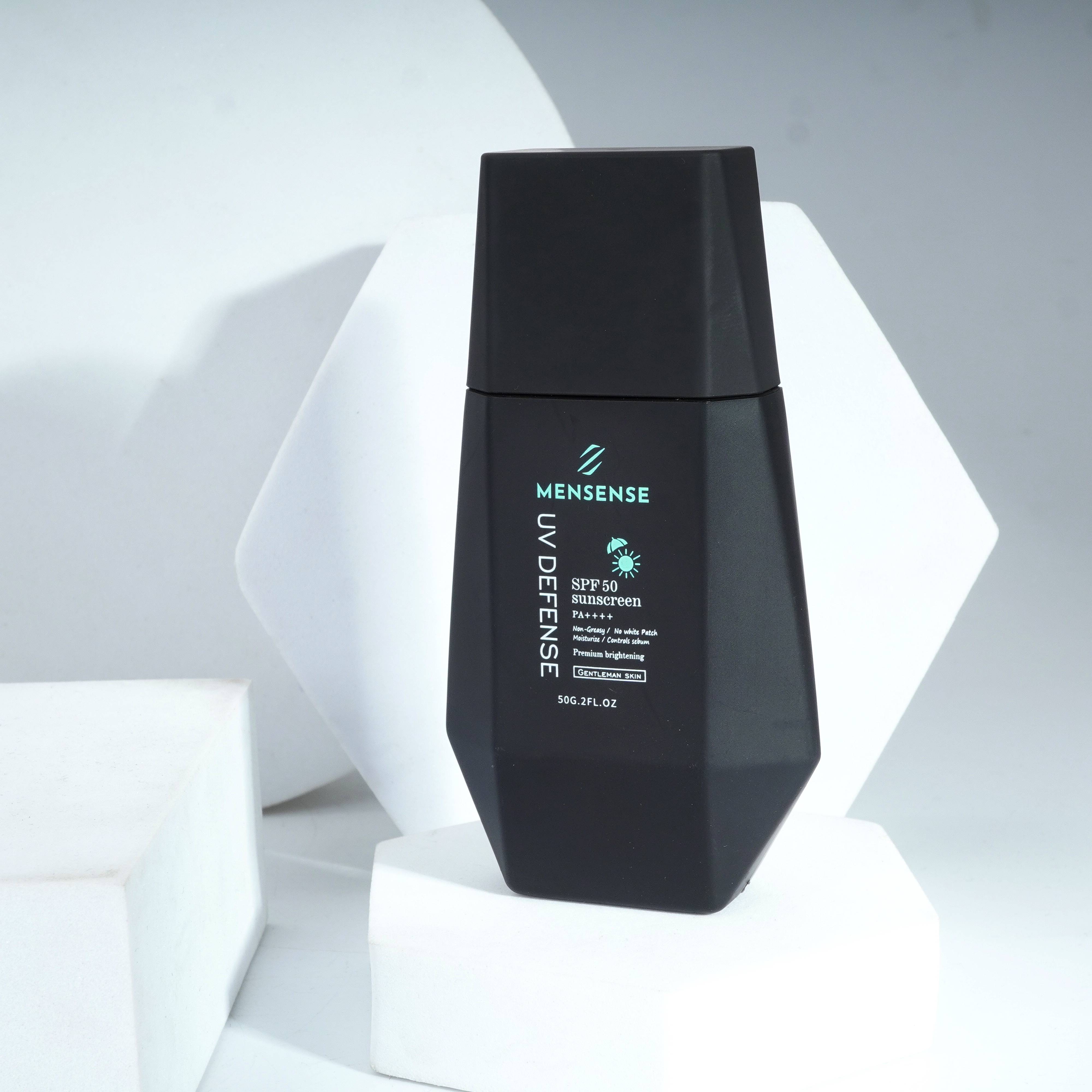 SPF 50 UV DEFENCE SUNSCREEN CREAM & MOISTURIZER FOR MEN