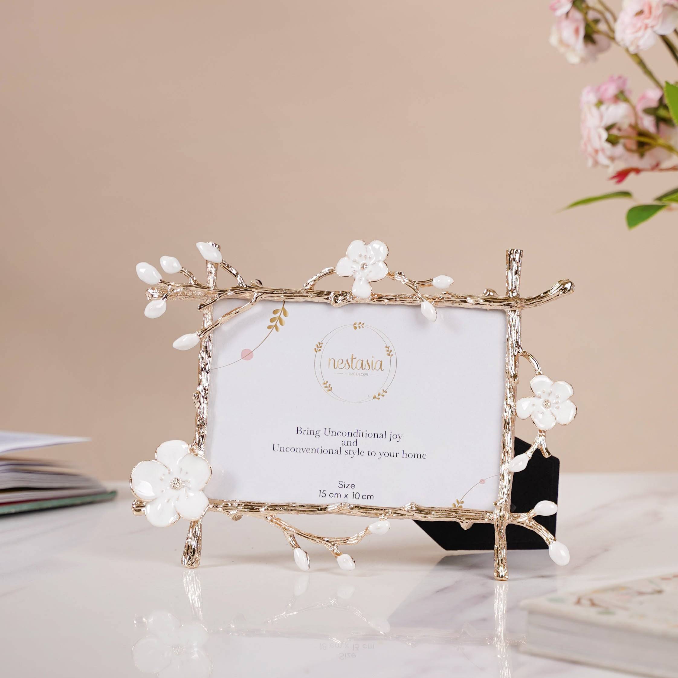 La Nature White Photo Frame Landscape