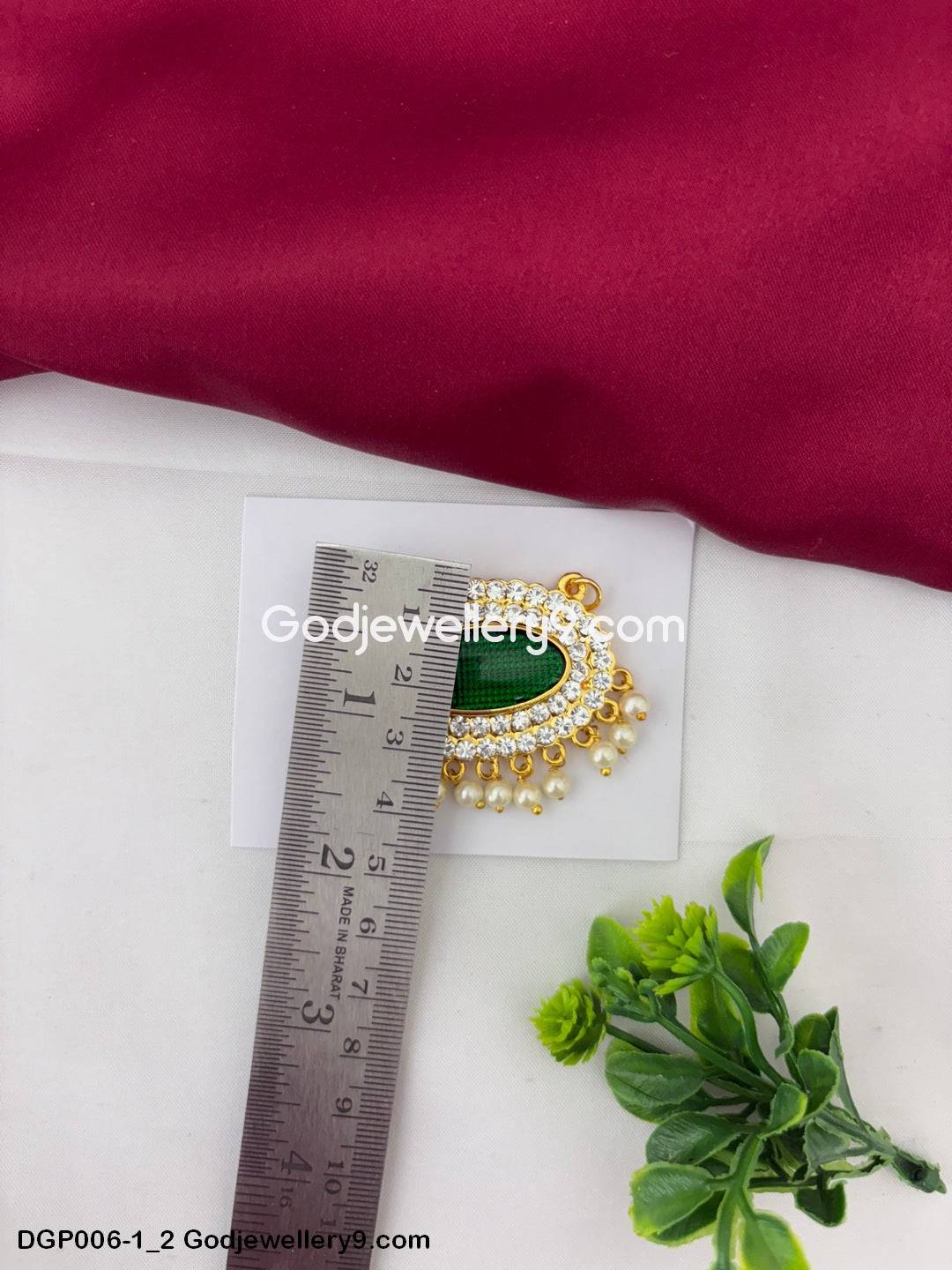 Deity God Jewelley Chest Ornaments Green Enamel Dollar Pendant