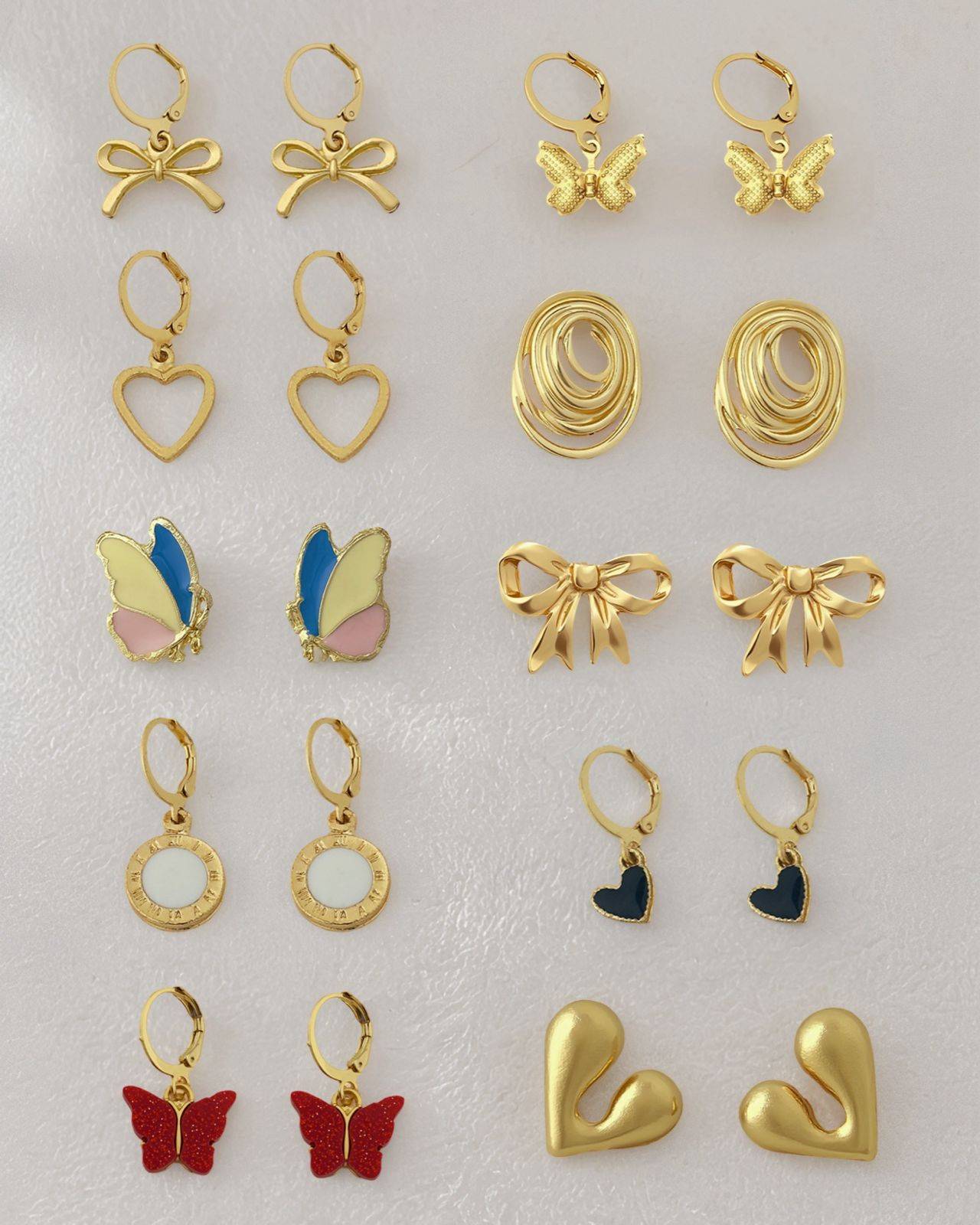 10 Earrings Hamper buy only at ₹699