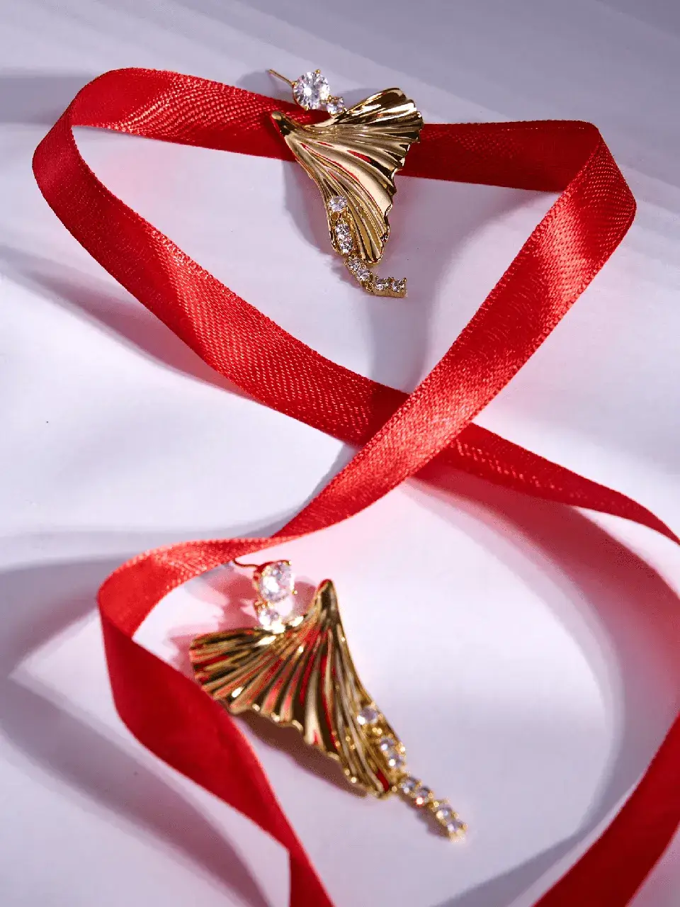 Sayda Jewels Dazzling Gold-Plated Earrings ER-TF-86 Buy @ ₹980