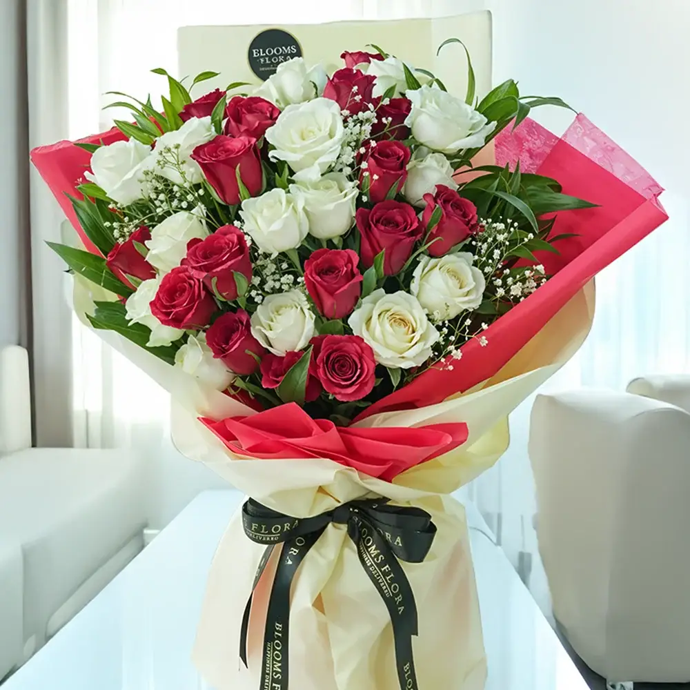 Elegant Red & White Rose Bouquet
