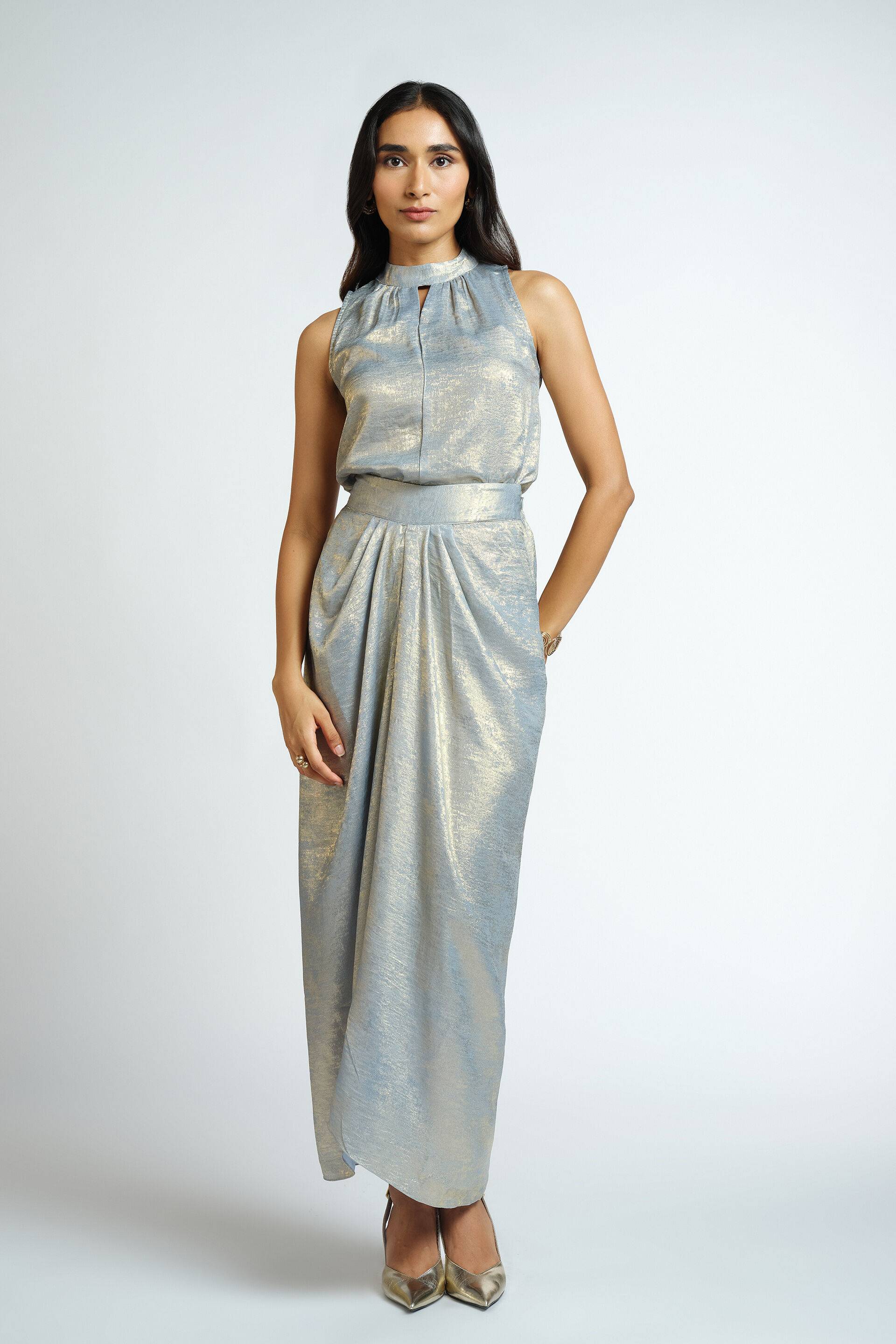 The 90's Diva Skirt Set Buy at ₹4990