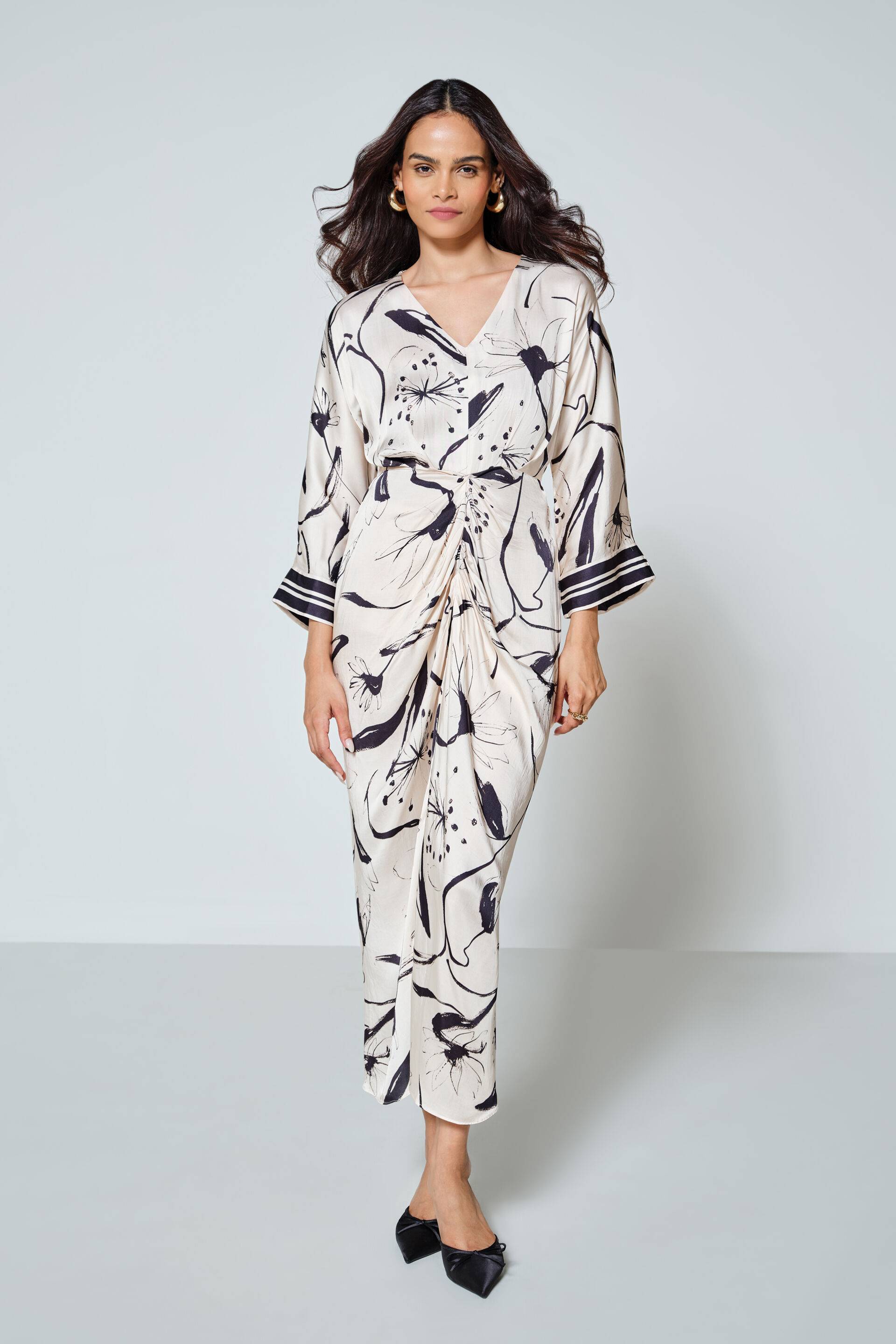 Araminta Dress Buy at ₹5990