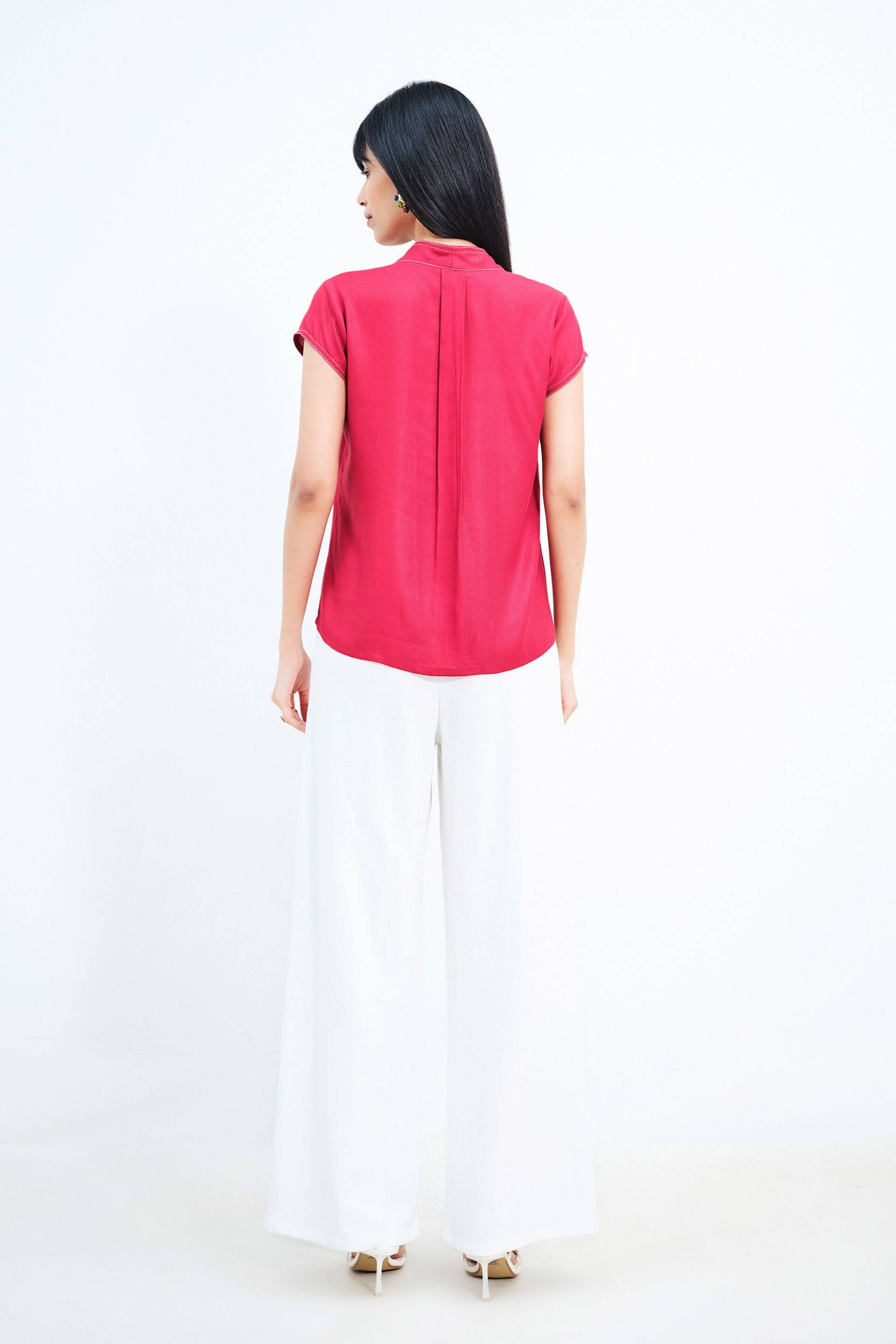 Maroon Trail Top Buy at ₹2145