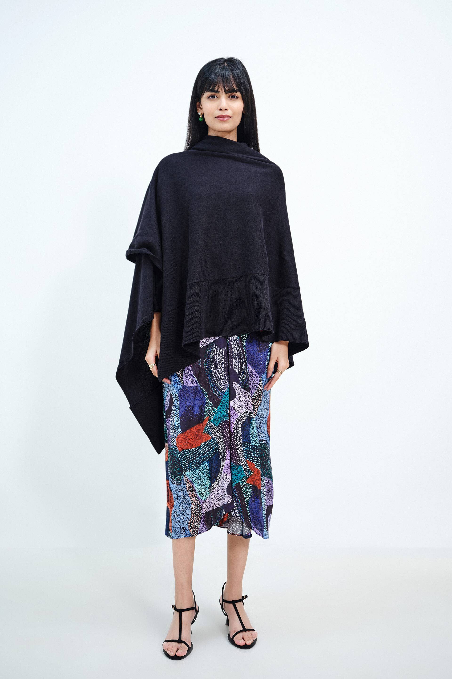 Obsidian Black Poncho Buy at ₹4790