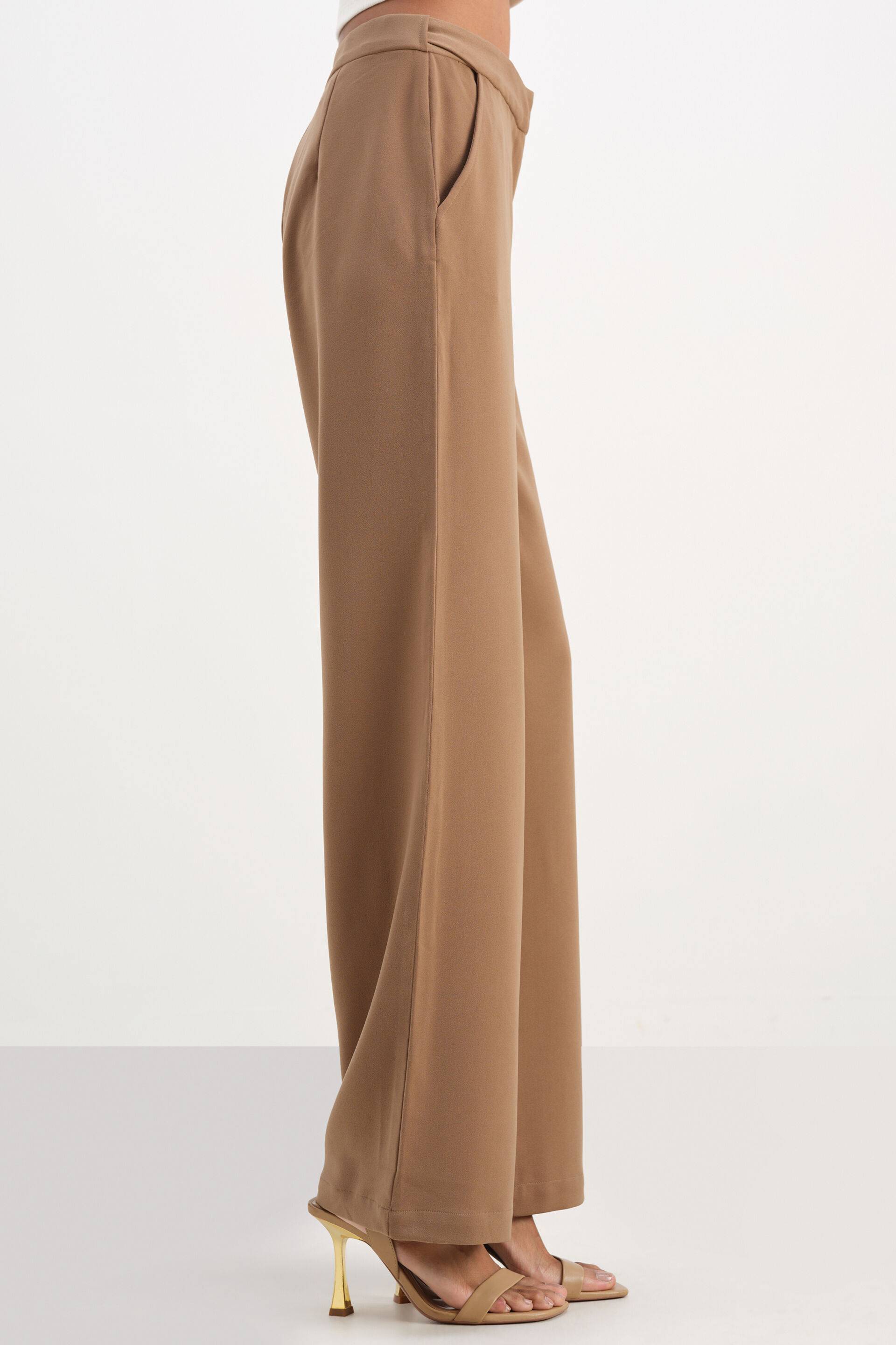 Basic Beige Pants Buy at ₹2990