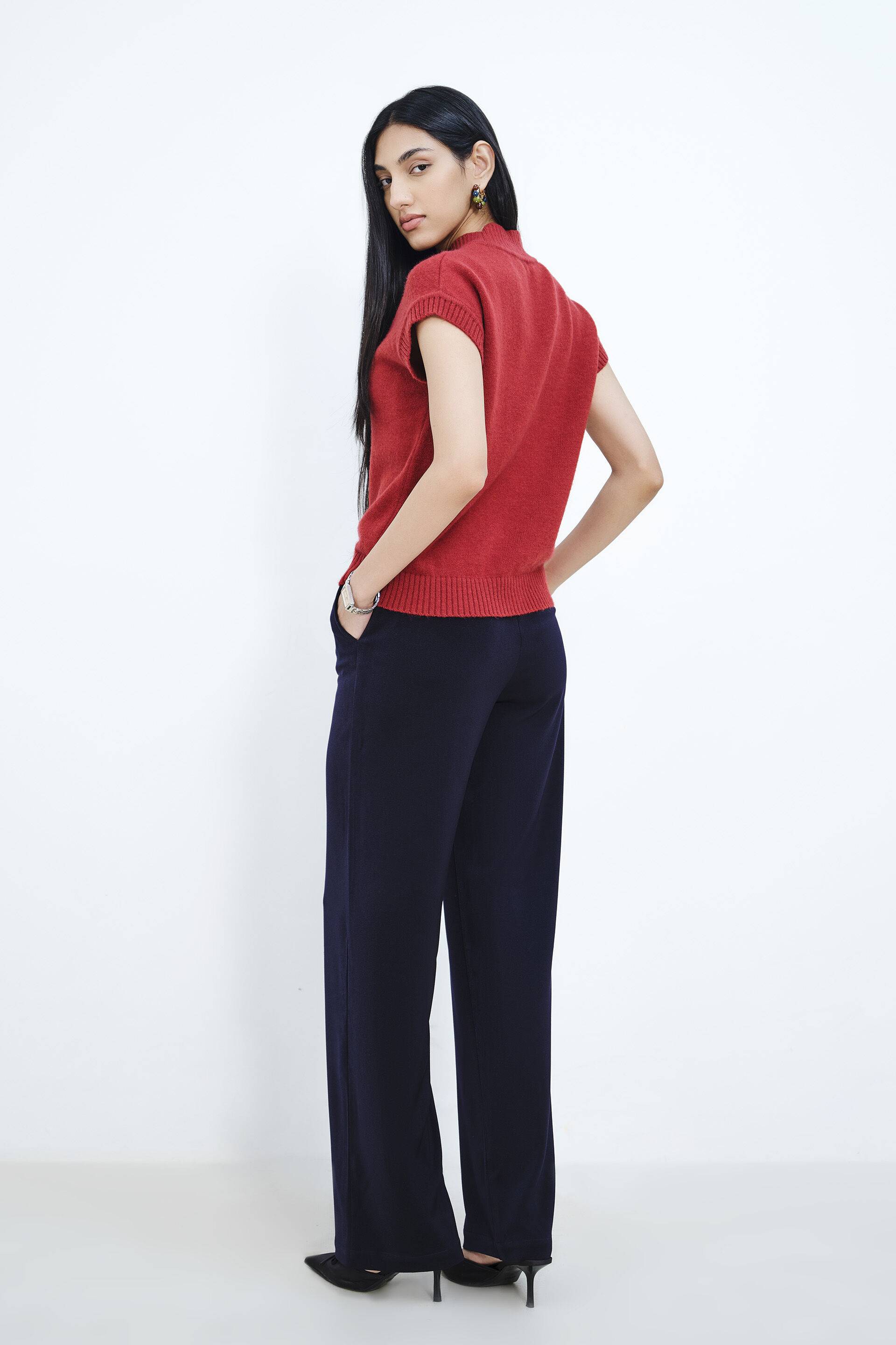 Astro Dust Short Sleeves Sweater Buy at ₹1990