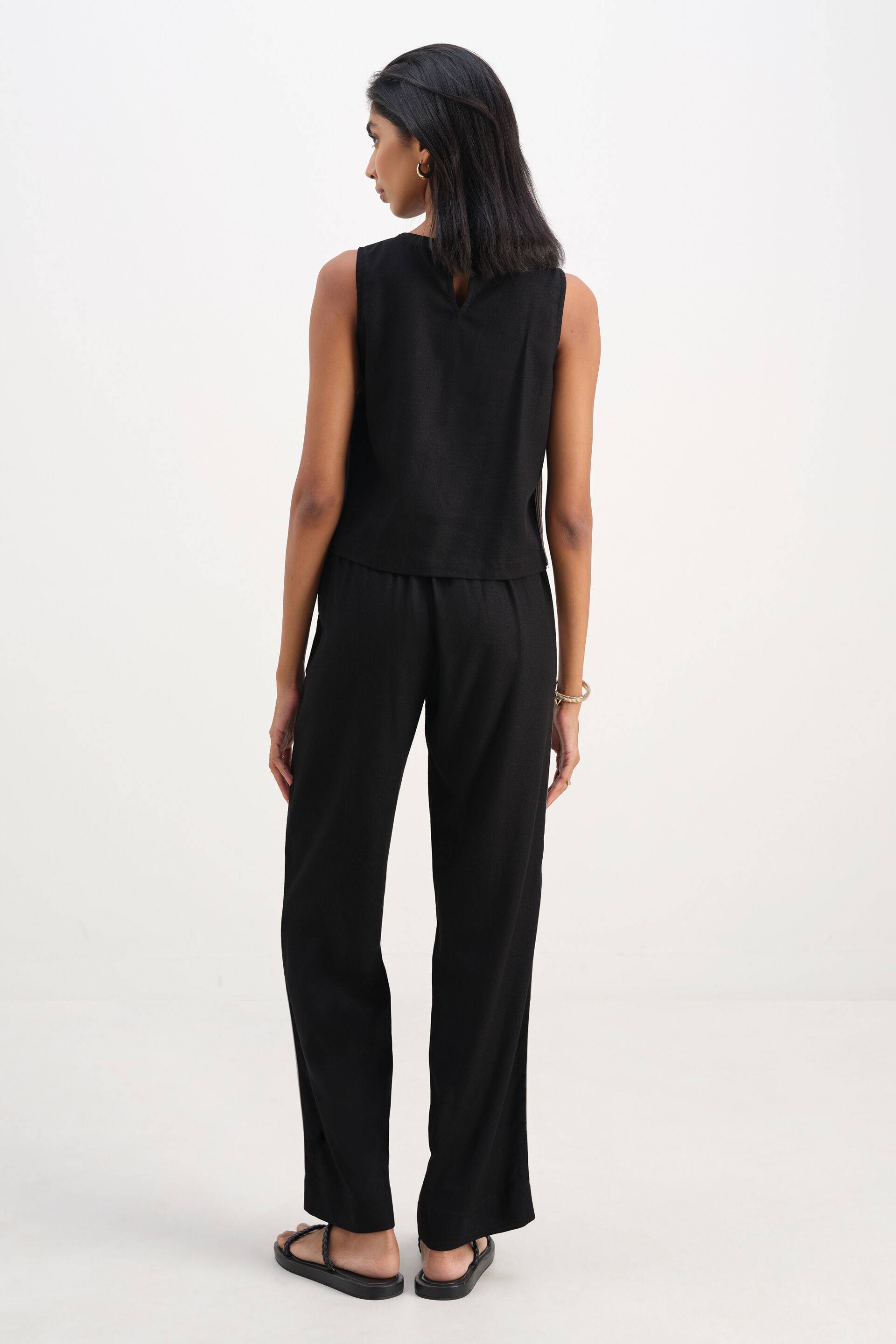 Obsidian Embroidered Co-ord Set Buy at ₹4990