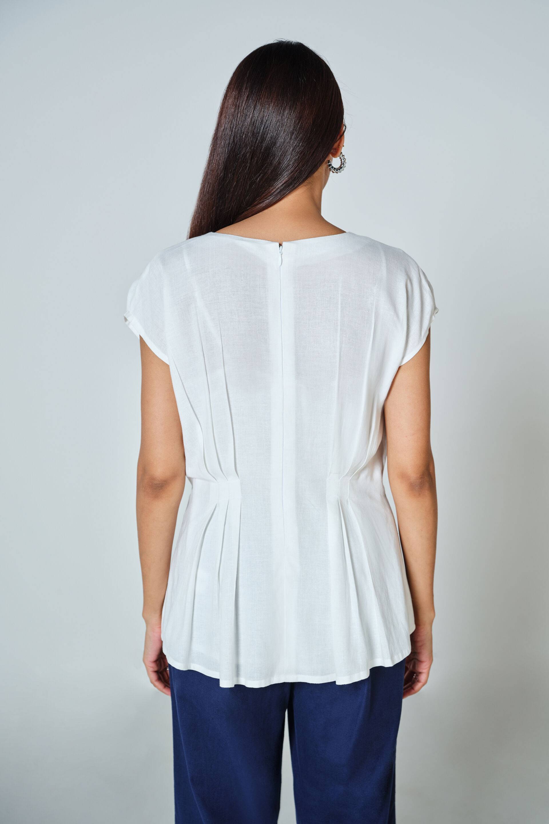 Egret Top Buy at ₹3490