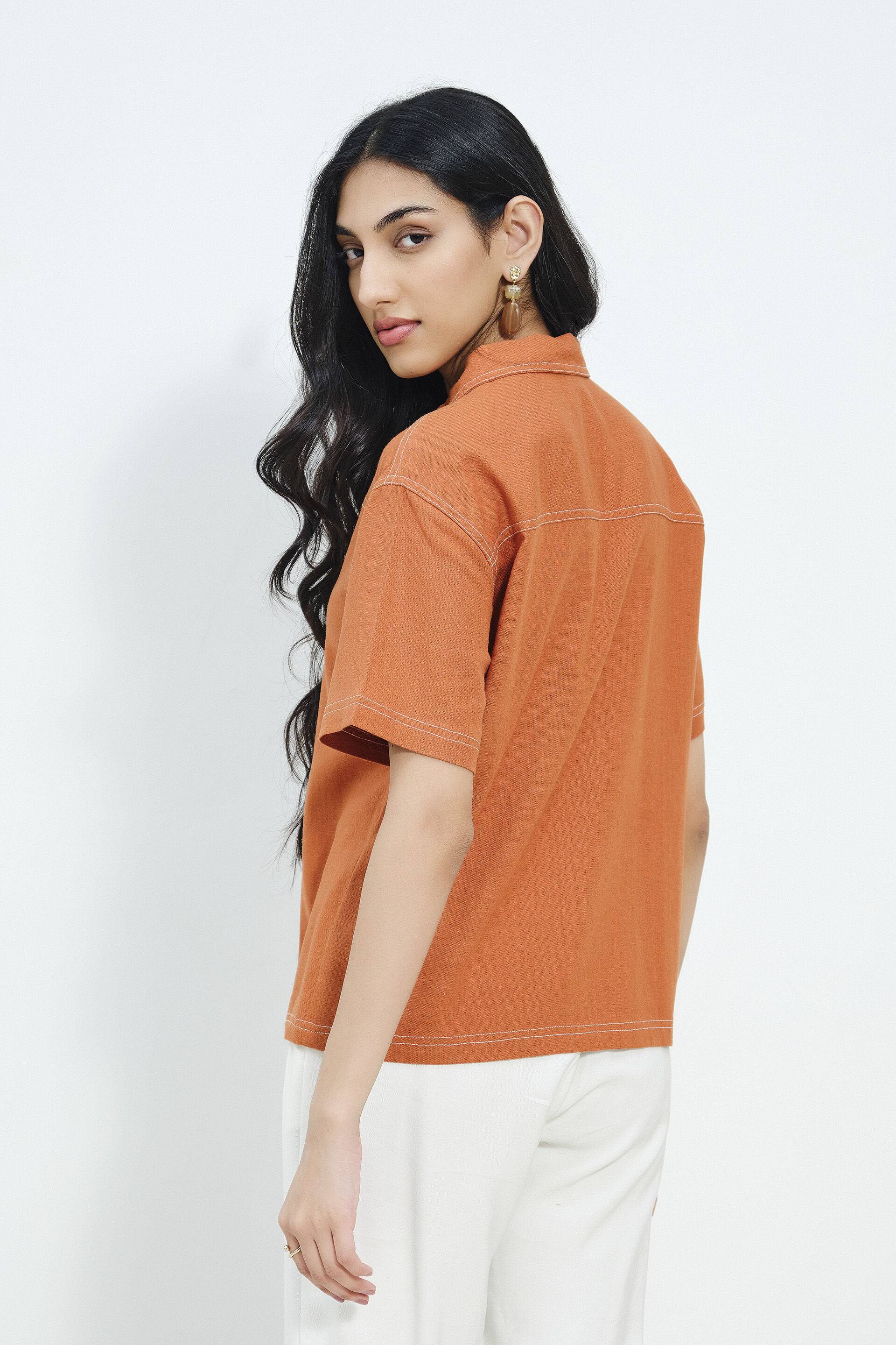 Amber Ease Jacket Buy at ₹2990