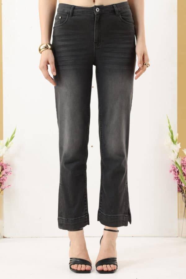 Black Solid Denim Bottom with a Regular Fit