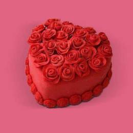 Heart Full Of Rose Cake Buy at ₹949