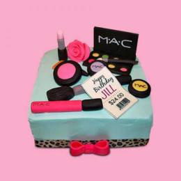 Mac-Makeup-Cake Buy at ₹3099
